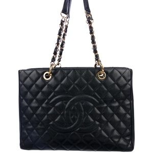 CHANEL Caviar Grand Shopping Tote